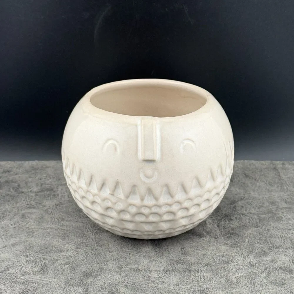 West Elm Atelier Stella Abstract Round MCM Pottery Beige Face Vase 3.25
